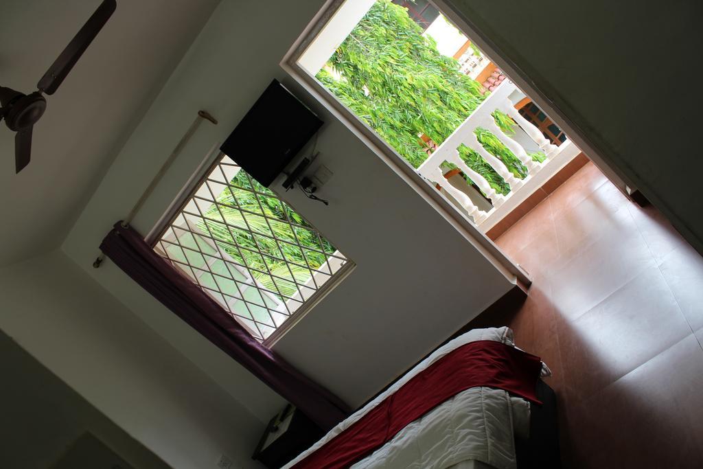 Bed and Breakfast Sugar Plum Macedo Palms Baga Habitación foto